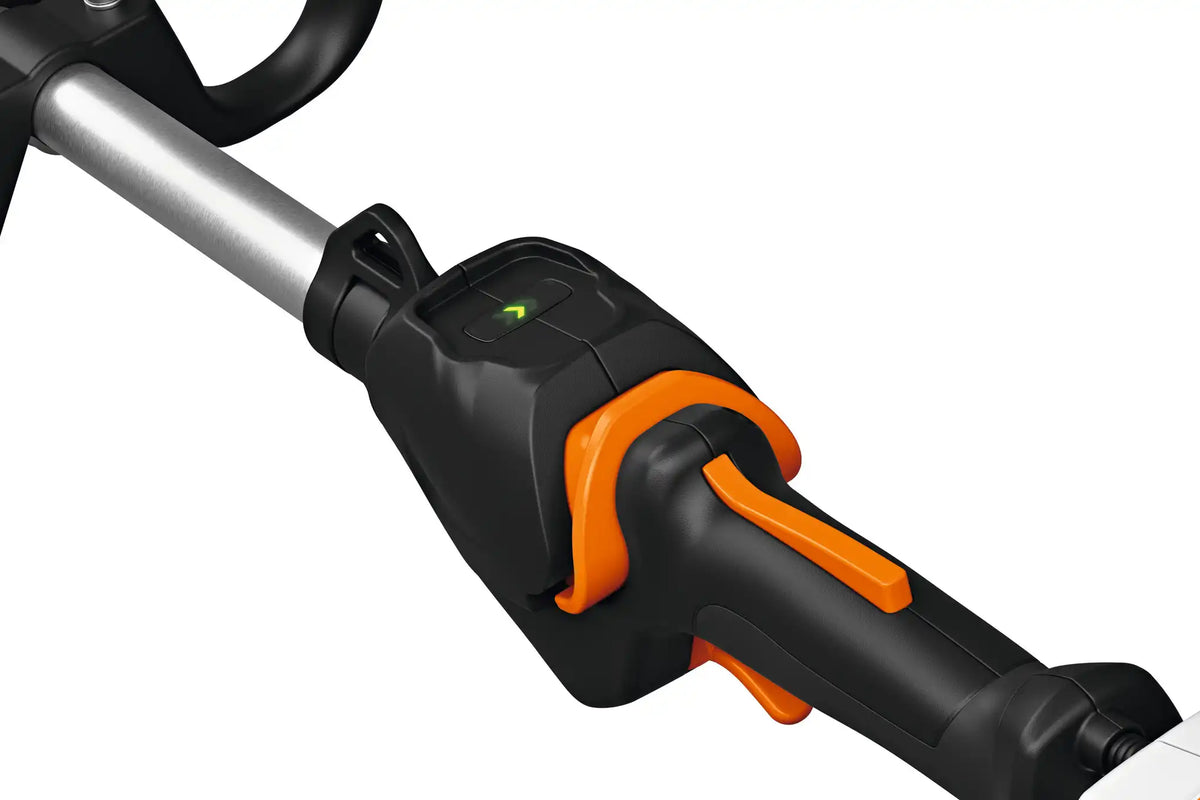 HLA 140 Battery Powered Extended-Reach Hedge Trimmer