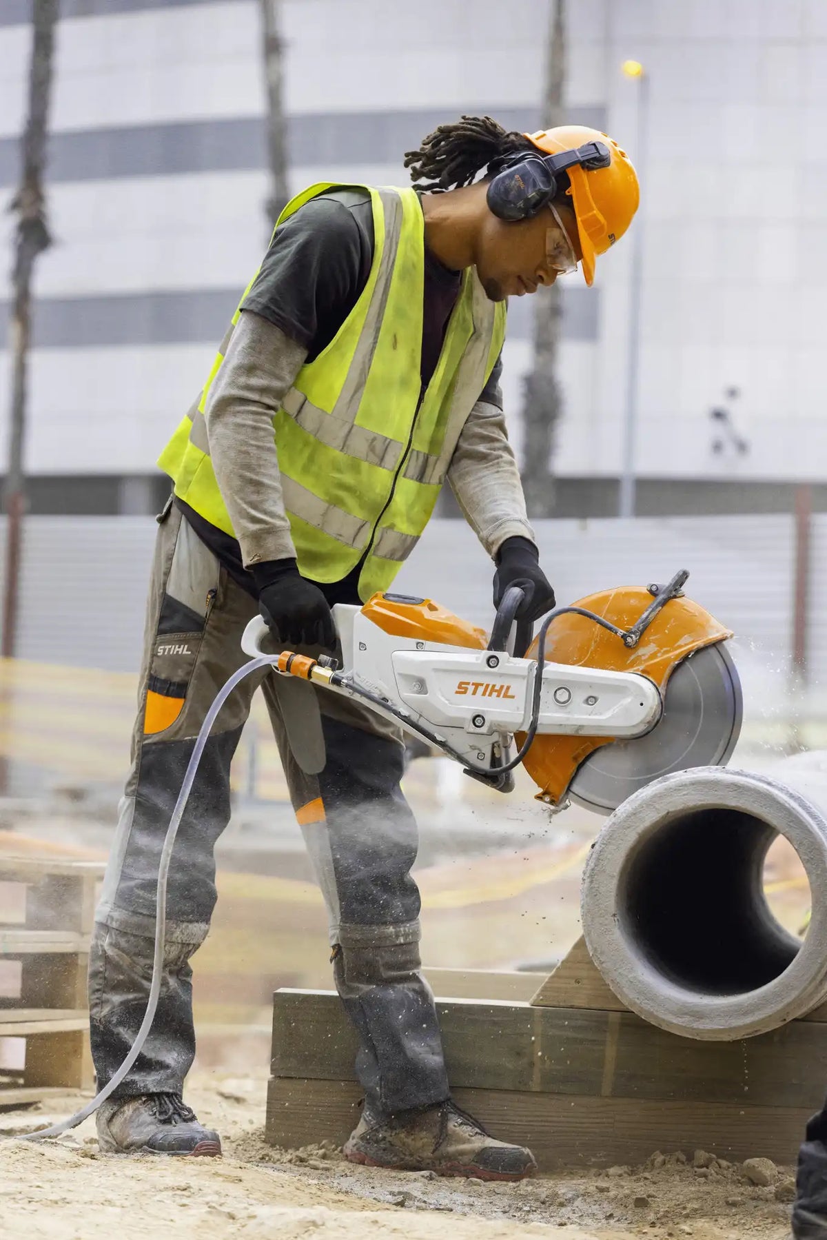 TSA 350 Battery Powered Cut-Off Machine